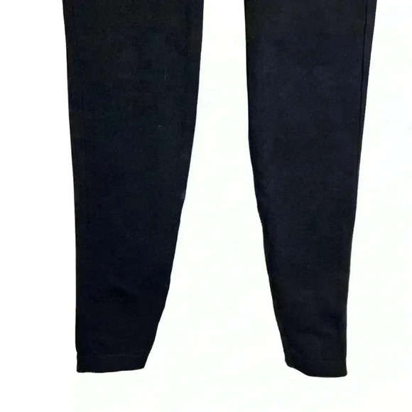 Spanx Look At Me Now Legging in Very Black Size Small Petite - Picture 4 of 9